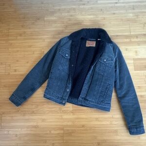 XS Levi trucker Sherpa black gray jacket